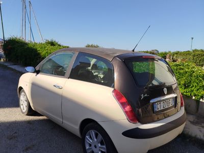 Usata Lancia Ypsilon 70 CV (51 kW) 2006 Utilitaria