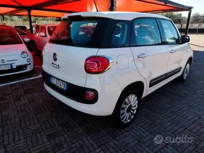 Usata Fiat 500L Lounge 80 CV (58 kW) 2015 Bianco Monovolume