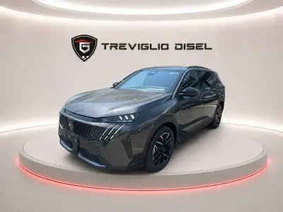 Nuova Peugeot 5008 GTi 145 CV (106 kW) 2025 Grigio artense SUV