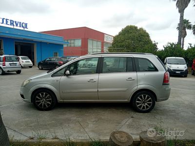 usata Opel Zafira Metano