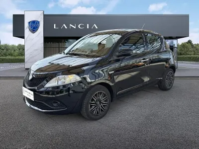 Usata Lancia Ypsilon Gold 69 CV (50 kW) 2018 Nero Utilitaria