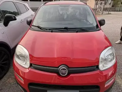 Usata Fiat Panda 69 CV (50 kW) 2016 Rosso Utilitaria