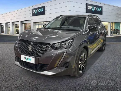 Usata Peugeot 2008 Allure 131 CV (96 kW) 2022 Grigio SUV