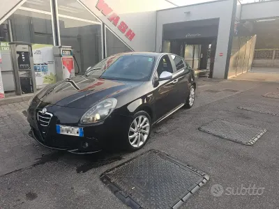 Usata Alfa Romeo Giulietta 105 CV (77 kW) 2011 Nero Utilitaria