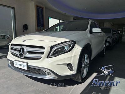 Usata Mercedes GLA200 136 CV (100 kW) 2016 Bianco SUV