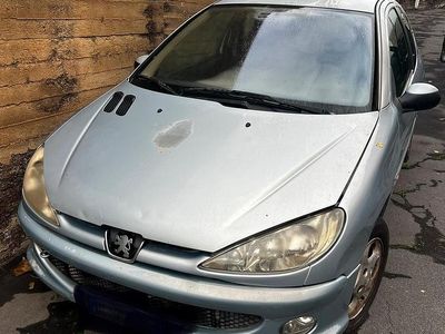 Usata Peugeot 206 88 CV (64 kW) 2003 Blu Utilitaria