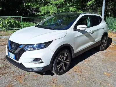 Usata Nissan Qashqai N-Connecta 140 CV (102 kW) 2021 Bianco SUV