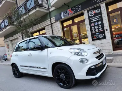 Begagnad Fiat 500L Mirror 120 HK (88 kW) 2019 Vit Minibuss