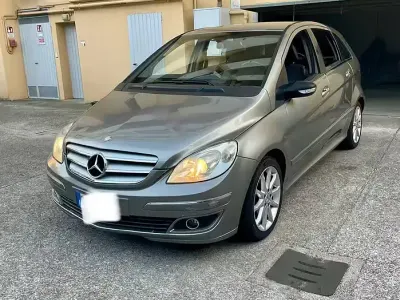 Usata Mercedes 180