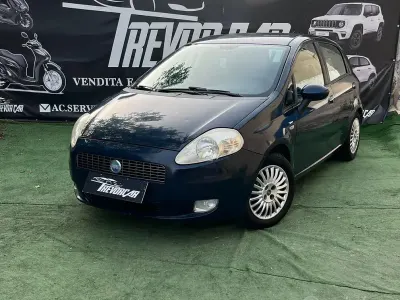 Usata Fiat Grande Punto Active 65 CV (47 kW) 2007 Bluazzurro Utilitaria