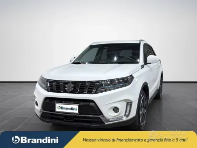 Usata Suzuki Vitara 129 CV (94 kW) 2022 Bianco SUV