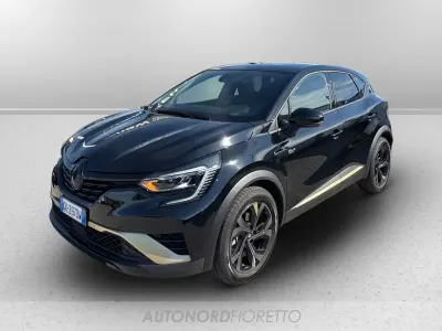 Usata Renault Captur Engineered 143 CV (105 kW) 2023 Nero SUV