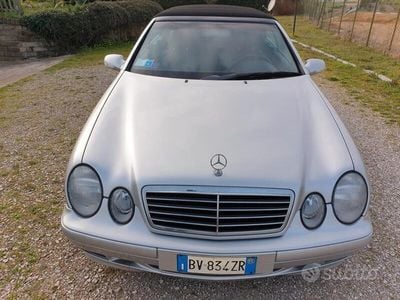 Usata Mercedes CLK200 Avantgarde 2002 Grigio Cabrio