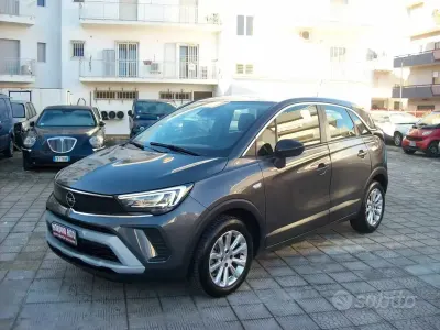Usata Opel Crossland S 120 CV (88 kW) 2022 Grigio SUV