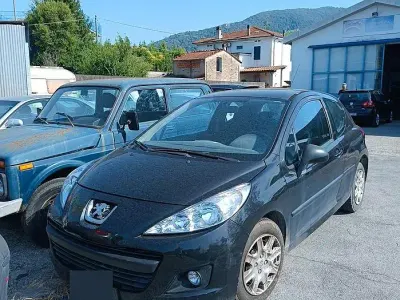 Usata Peugeot 207 Sport 73 CV (53 kW) 2009 Nero Berlina