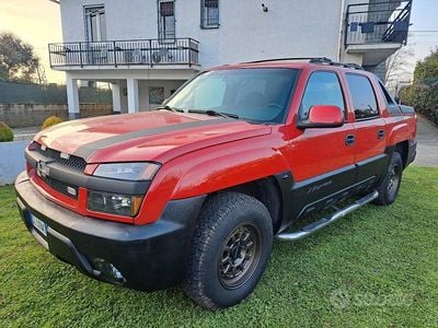 Usata Chevrolet Avalanche 2002 Rosso Pick-up