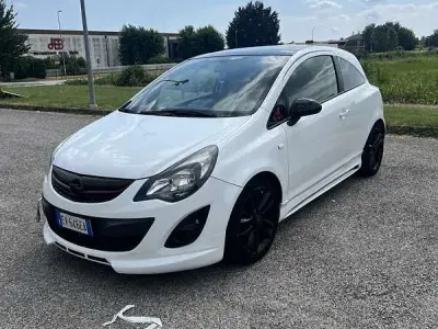 Usata Opel Corsa 95 CV (69 kW) 2014 Bianco Utilitaria