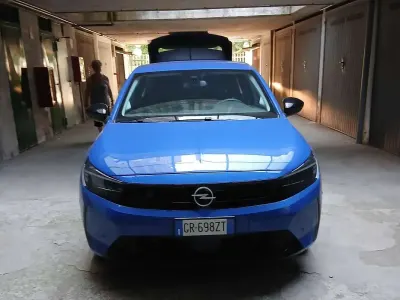 Usata Opel Corsa S 75 CV (55 kW) 2023 Blu/azzurro Utilitaria
