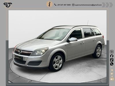 Usata Opel Astra Cosmo 101 CV (74 kW) 2006 Argento Station wagon