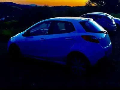 Usata Mazda 2 102 CV (75 kW) 2009 Bianco Utilitaria
