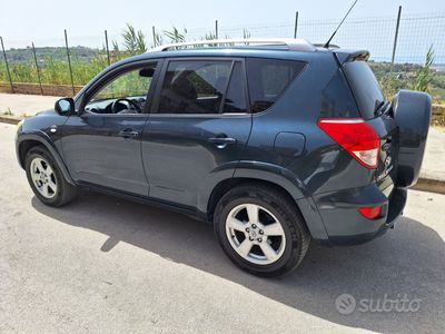 usata Toyota RAV4 2.2 177cv