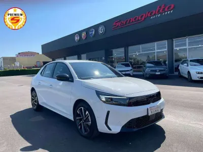 Usata Opel Corsa 101 CV (74 kW) 2025 Bianco Utilitaria