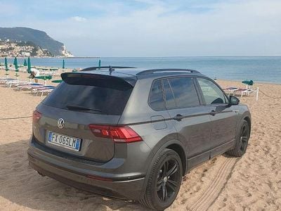 Usata VW Tiguan 150 CV (110 kW) 2019 Grigio SUV