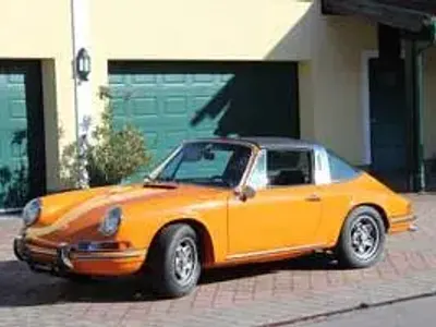 Second-hand Porsche 911 125 CP (91 kW) 1970 Portocaliu Cabrio