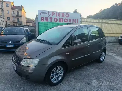 Usata Fiat Idea 95 CV (69 kW) 2008 Marrone Monovolume