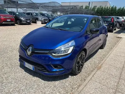 Usata Renault Clio IV Intens 110 CV (80 kW) 2018 Blu Berlina