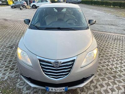Usata Lancia Ypsilon S 69 CV (50 kW) 2012 Beige Utilitaria