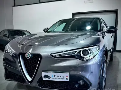 Usata Alfa Romeo Stelvio Executive 210 CV (154 kW) 2019 Grigio SUV