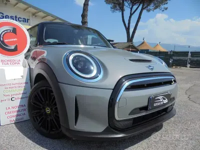 Usata Mini Cooper SE 75 kW (102 CV) 2021 Grigio Utilitaria