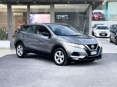 Usata Nissan Qashqai 116 CV (85 kW) 2020 Grigio SUV