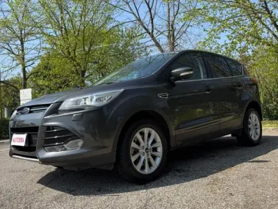 Usado Ford Kuga S 151 CV (111 kW) 2015 SUV