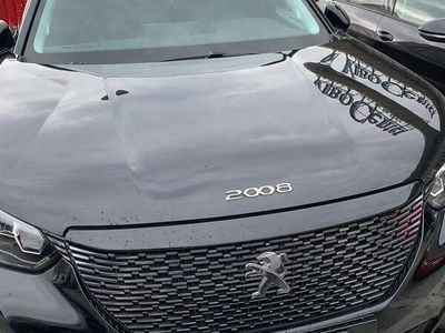 Usata Peugeot 2008 Allure 102 CV (75 kW) 2020 Nero SUV
