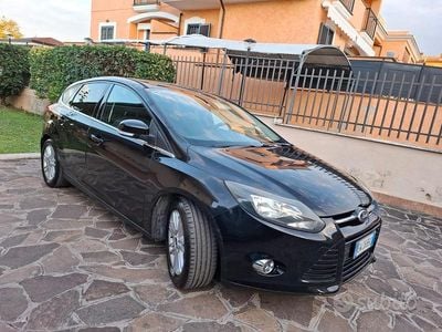 Usata Ford Focus Titanium 120 CV (88 kW) 2014 Nero Berlina