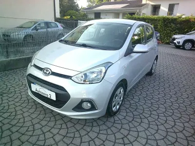 Usata Hyundai i10 67 CV (49 kW) 2014 Argento Utilitaria