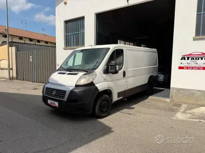 Usata Fiat Ducato 33 101 CV (74 kW) 2008 Bianco Furgone