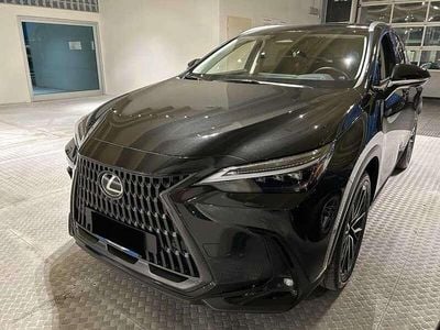 Usata Lexus NX350h Luxury Line 243 CV (178 kW) 2024 Nero SUV