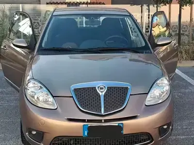 Usata Lancia Ypsilon 60 CV (44 kW) 2007 Utilitaria