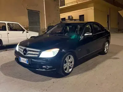 Usata Mercedes C220 170 CV (125 kW) 2007 Berlina