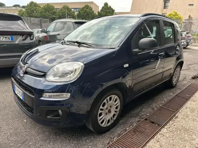 Usata Fiat Panda Lounge 69 CV (50 kW) 2016 Blu/azzurro Utilitaria
