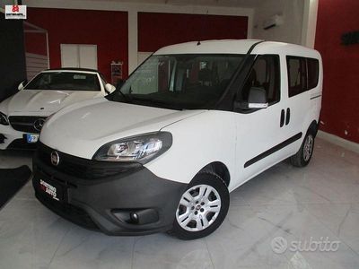 Usata Fiat Doblò 95 CV (69 kW) 2017 Bianco Monovolume