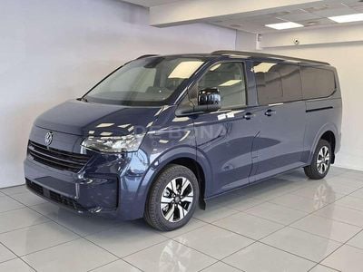 Nuova VW Caravelle Life 150 CV (110 kW) 2026 Dark indigo blue Monovolume