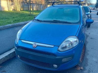 Usata Fiat Punto 2011 Blu Utilitaria