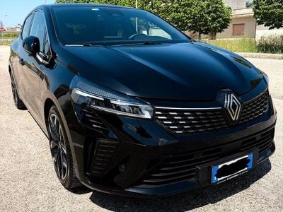 Usata Renault Clio V Techno 101 CV (74 kW) 2023 Nero Utilitaria
