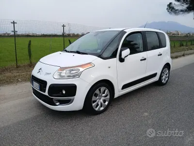 Käytetty Citroën C3 Picasso 95 HP (69 kW) 2010 Valkoinen Tila-auto