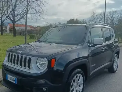 Usata Jeep Renegade Limited 110 CV (80 kW) 2017 Nero SUV