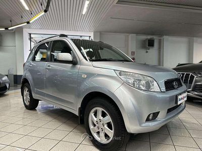 Usata Daihatsu Terios 105 CV (77 kW) 2007 Argento SUV
